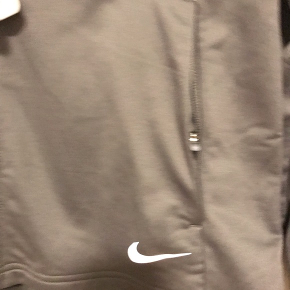 Nike running sweatshirt new with tag size L - Picture 7 of 9